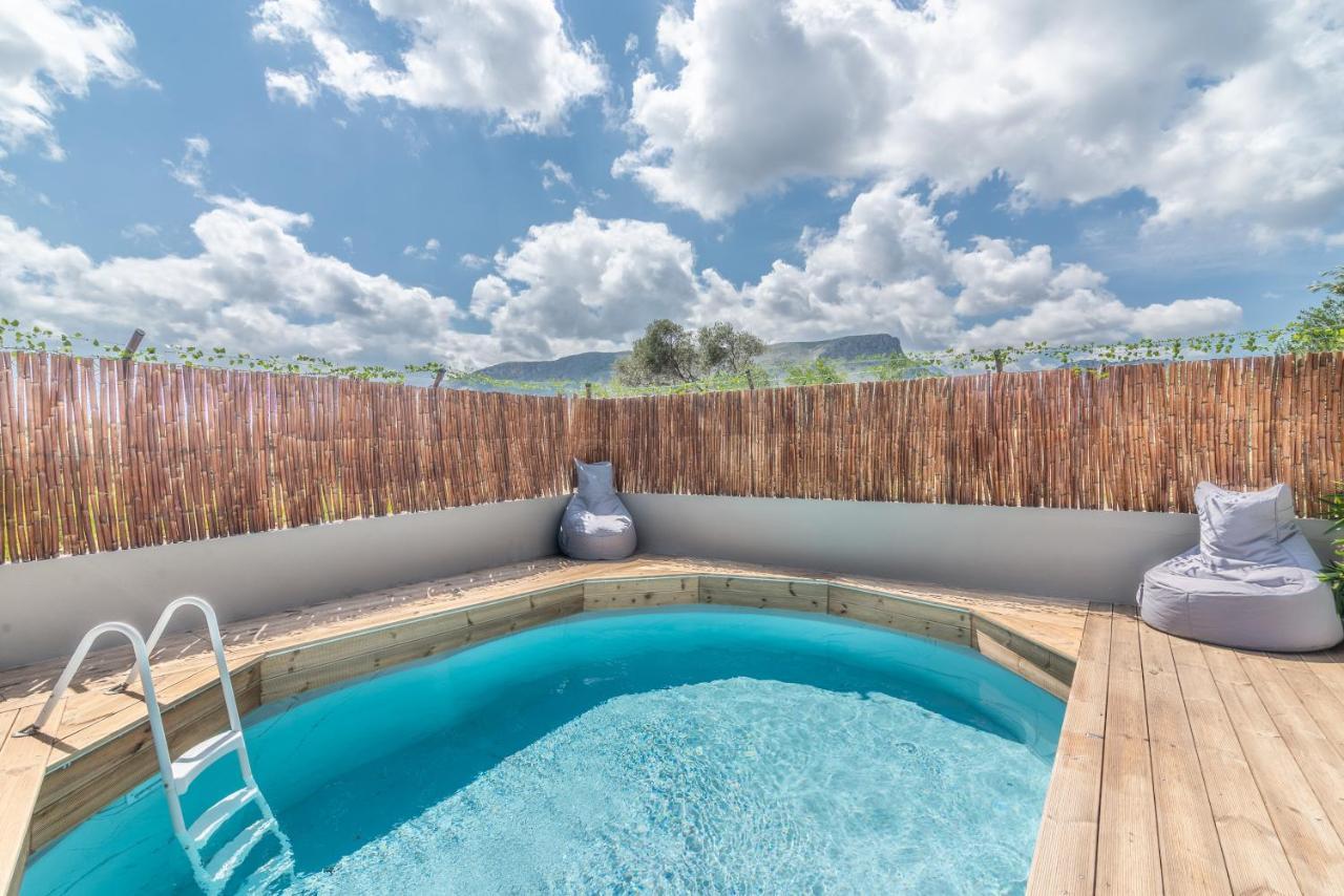 Modern House With Pool Near Beach Gazi Buitenkant foto