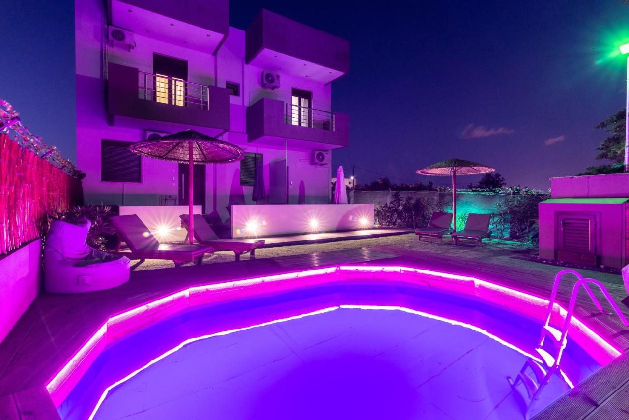 Modern House With Pool Near Beach Gazi Buitenkant foto